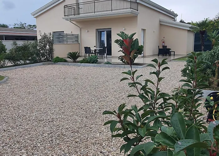 Villa Melvin